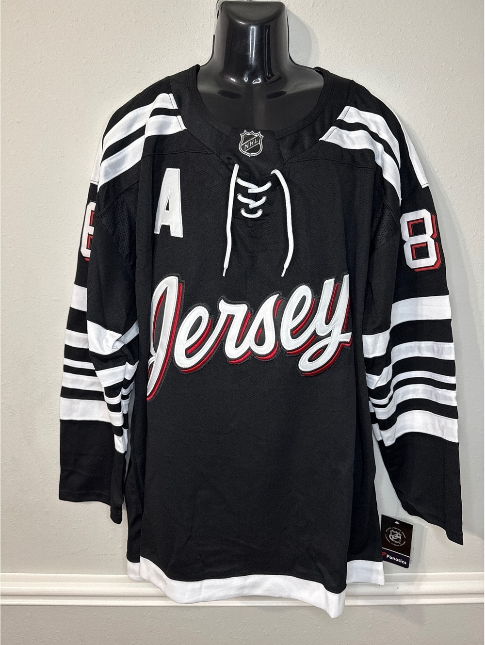 New Jersey Devils Jack Hughes Jersey Size Men’s 2XL